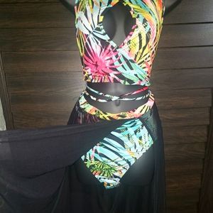 Women size 3x Bathing Suit with cover-up